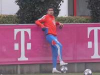 爱游戏入口 -包含拜仁慕尼黑迎德甲关键赛，清晨再遭质疑，质疑声仍在，年轻球员得到机会的词条